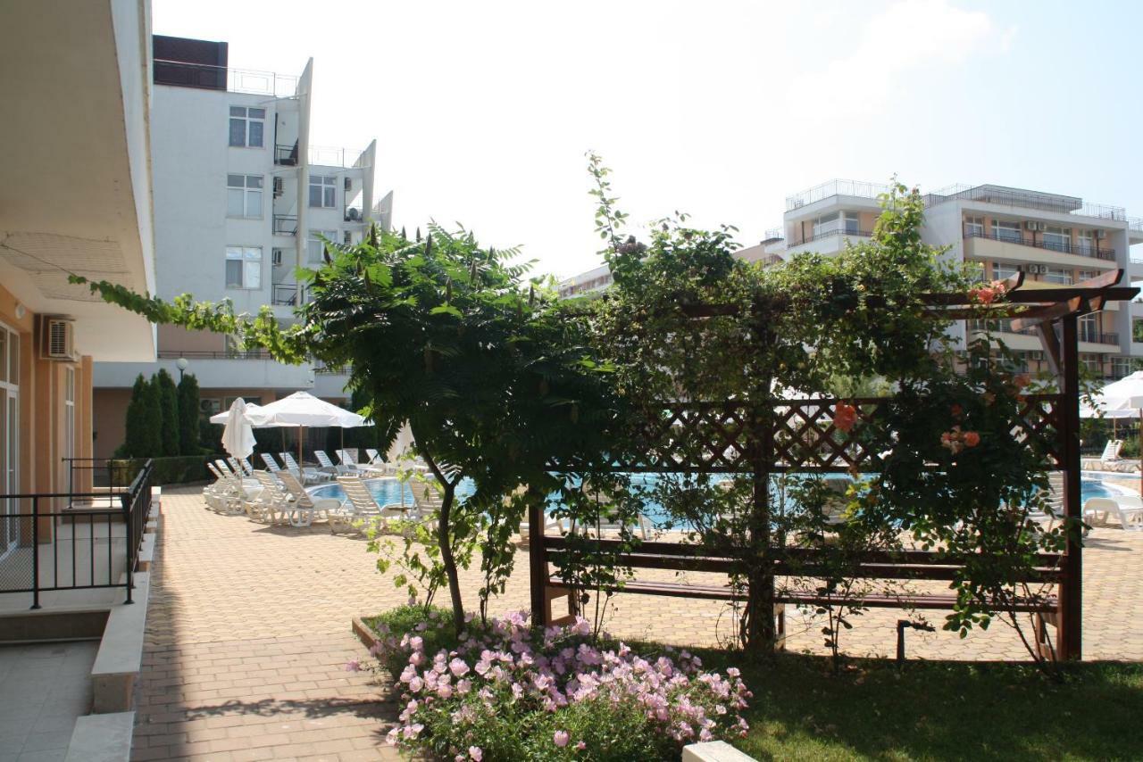 Grand Kamelia Apartment Sunny Beach Ngoại thất bức ảnh