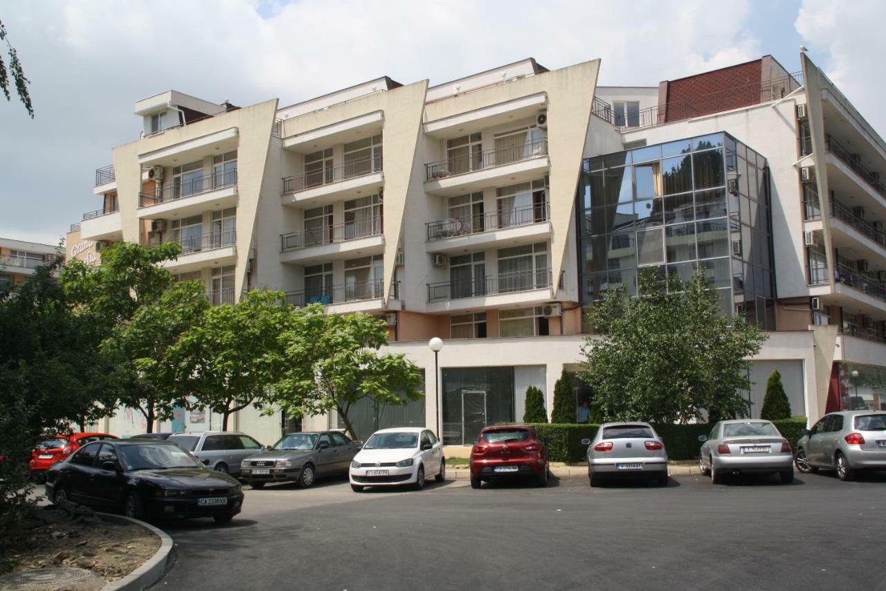 Grand Kamelia Apartment Sunny Beach Ngoại thất bức ảnh